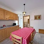 Bbkey La Cjase Sot La Strete Nyaraló Arta Terme