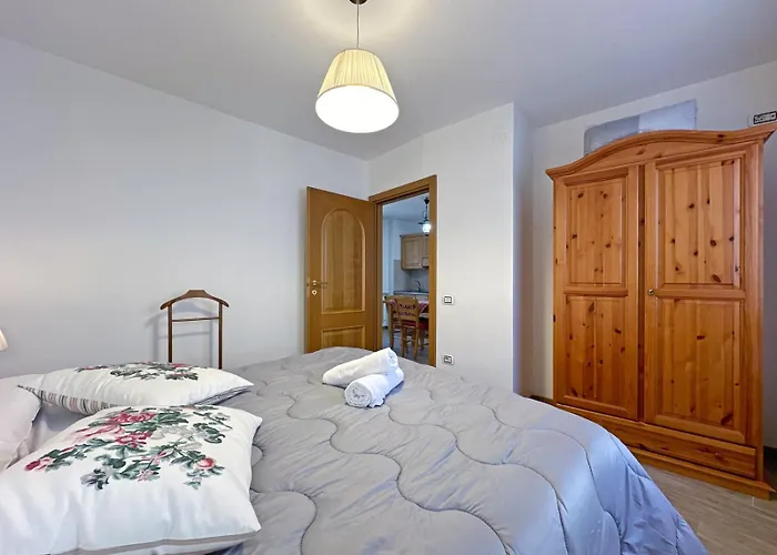 Bbkey La Cjase Sot La Strete Holiday home