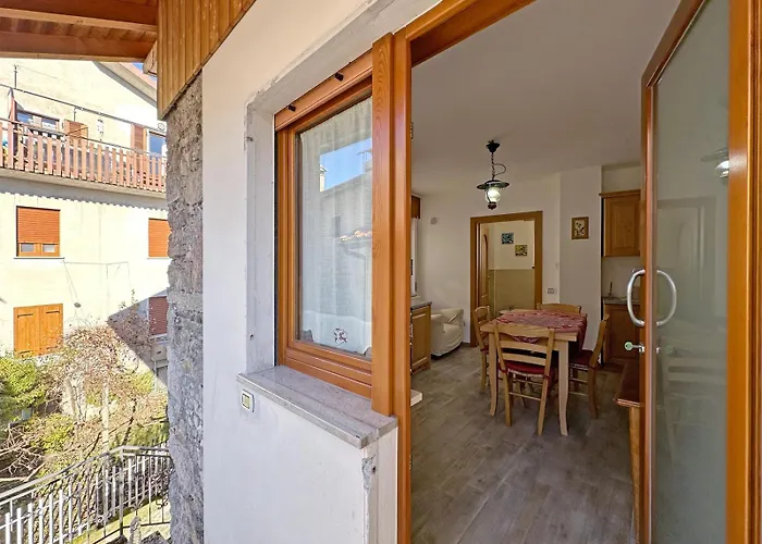 Holiday home Bbkey La Cjase Sot La Strete Arta Terme